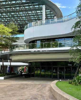 新加坡国立大学